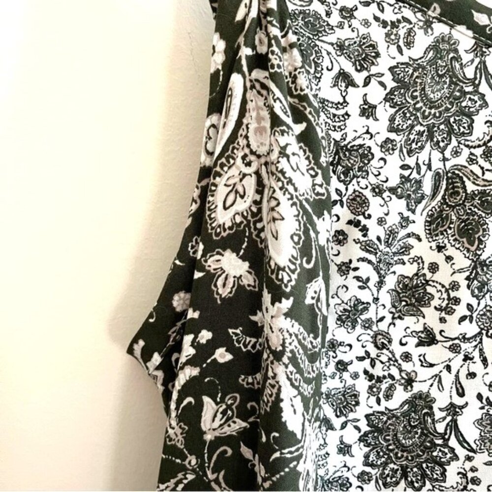 Torrid Black and White Floral Midi Dress - Picture 4 of 13